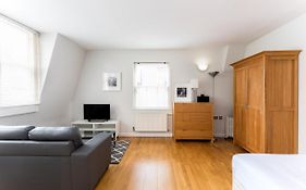 Groveland Court Apartment 1